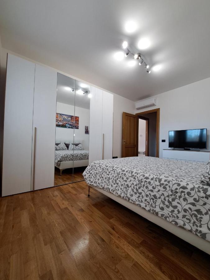 Angy'S House Roma Apartment ภายนอก รูปภาพ